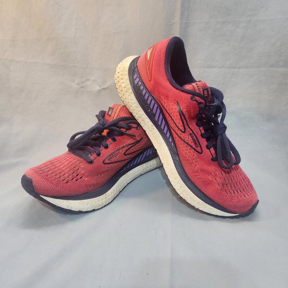 Brooks Glycerin GTS 19 Women Shoe Size 7.5 Running Walk Casual Pink 1203441B623‎